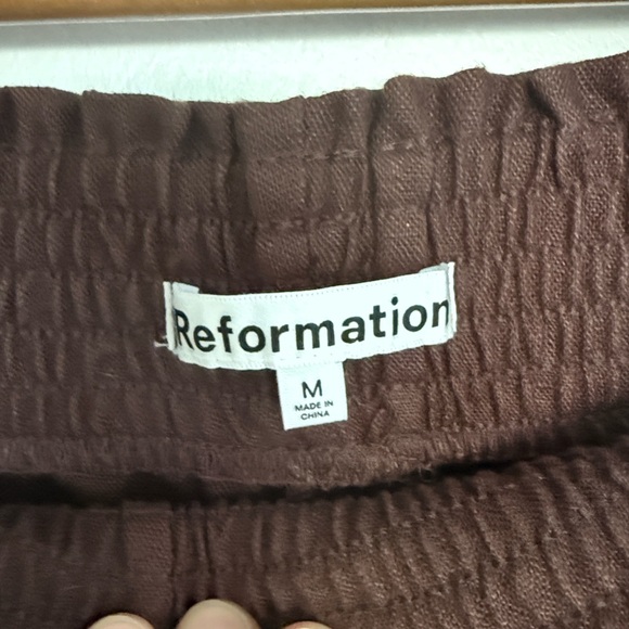 Reformation Linen shorts size medium - Picture 5 of 5